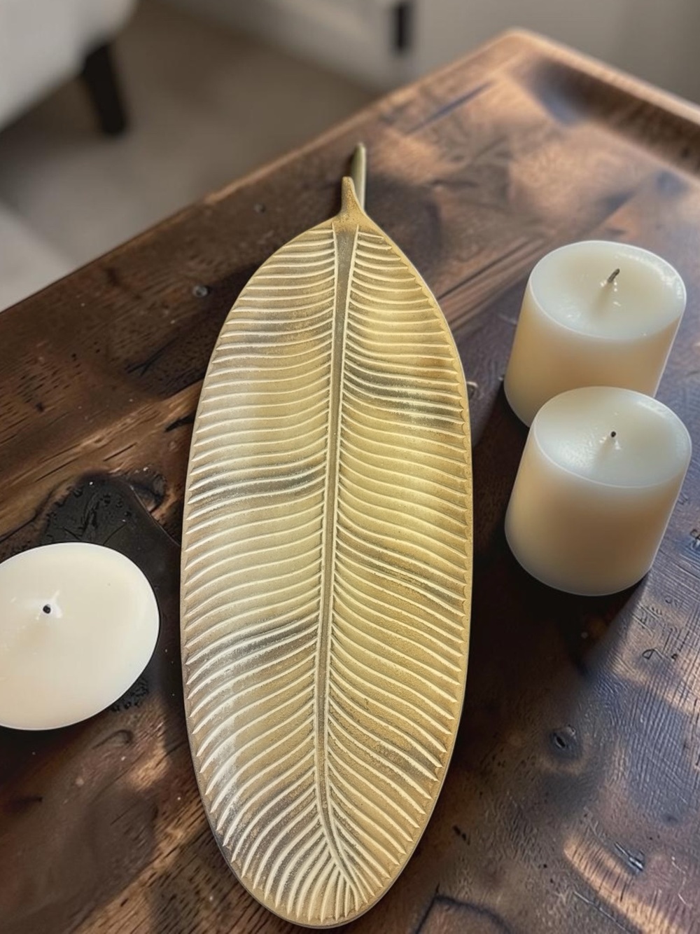 Hand-Carved Wooden Leaf Tray – Whitewashed Tropical Platter